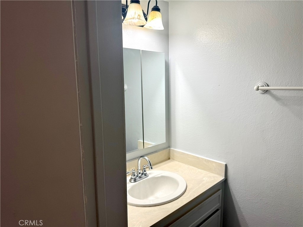 1004 S Mountain - Photo 6