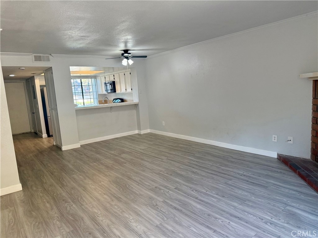 1004 S Mountain - Photo 2