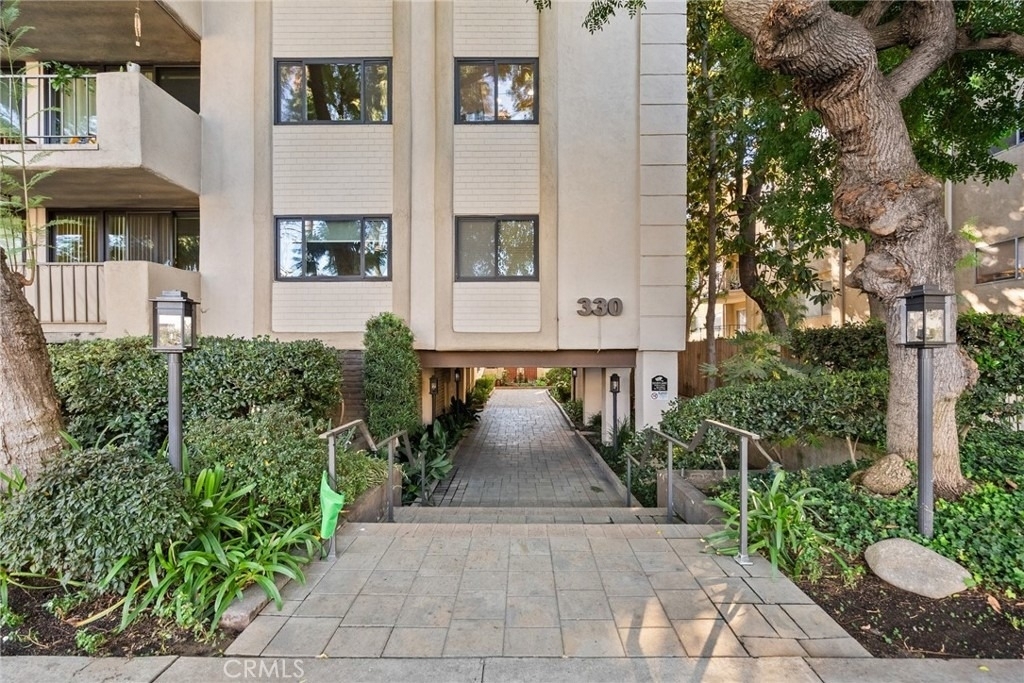 330 W California - Photo 39