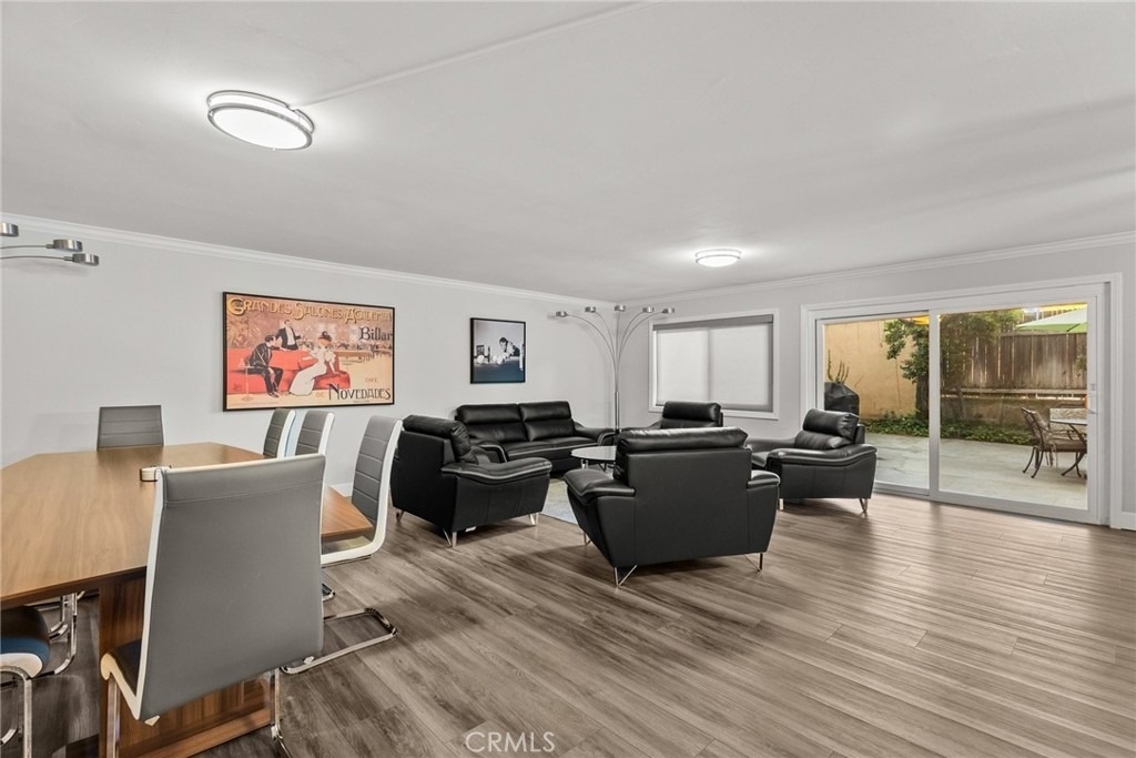 330 W California - Photo 31