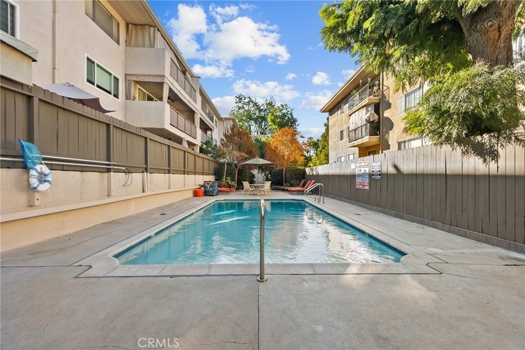 330 W California - Photo 34