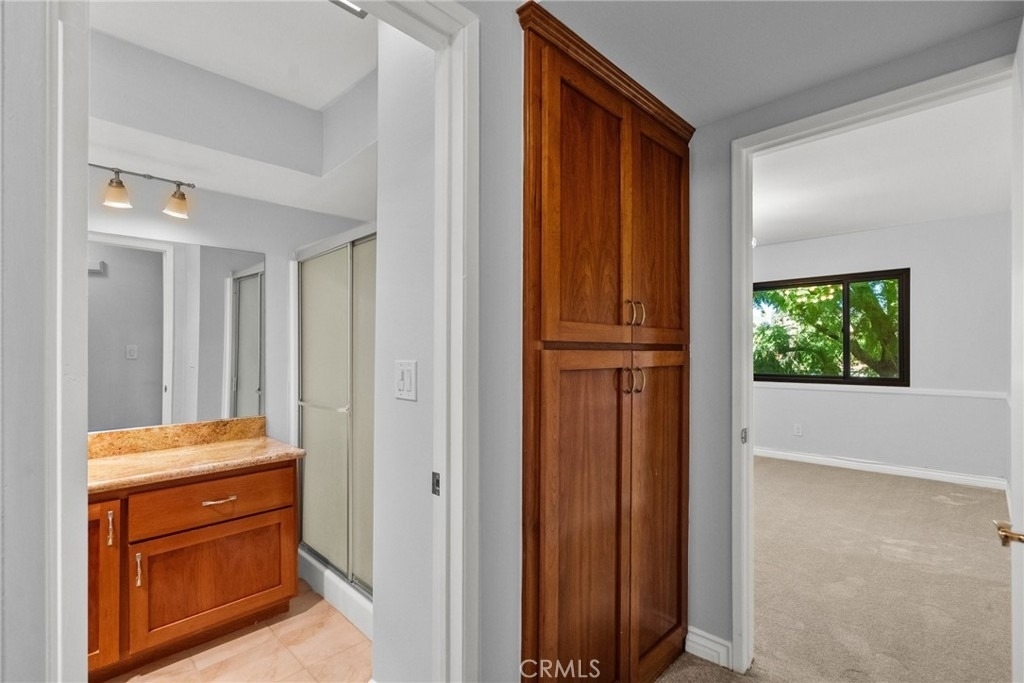 330 W California - Photo 22