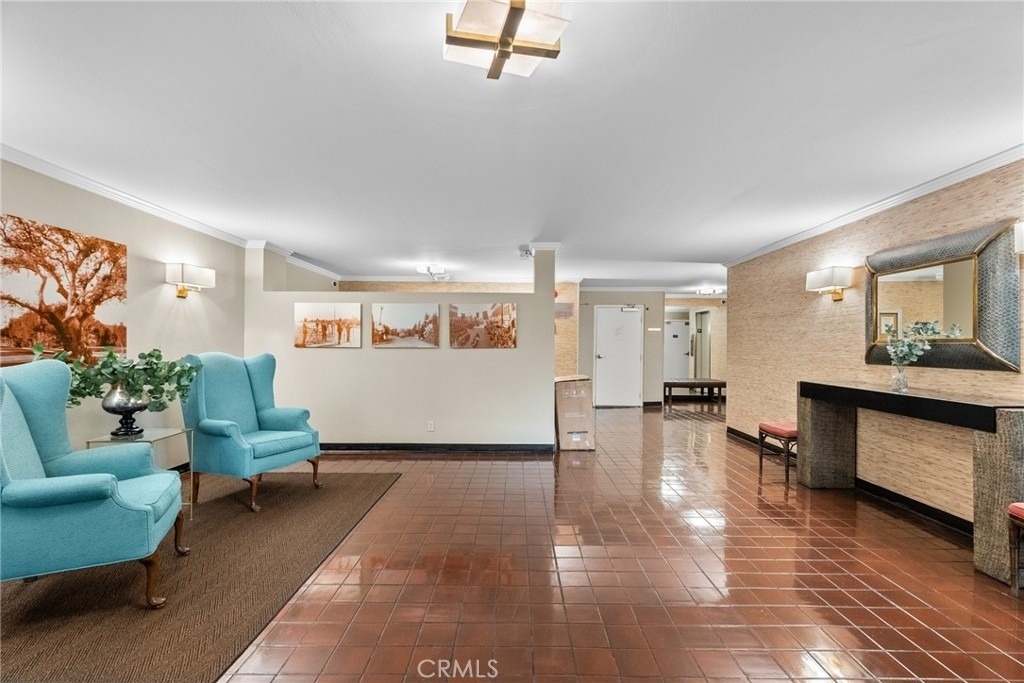 330 W California - Photo 29