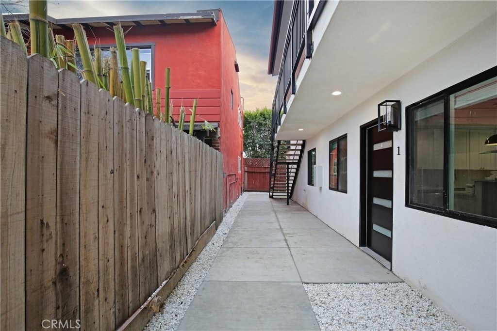 1141 E Broadway - Photo 1