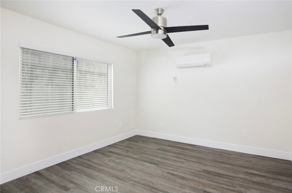 1141 E Broadway - Photo 8