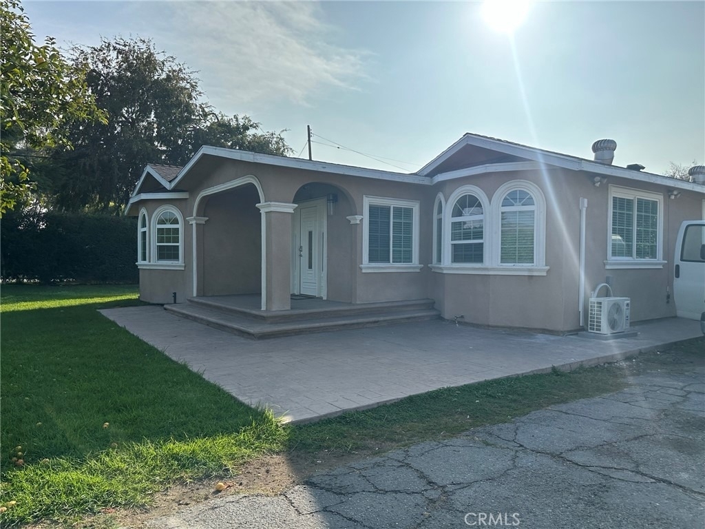 2609 Central - Photo 0