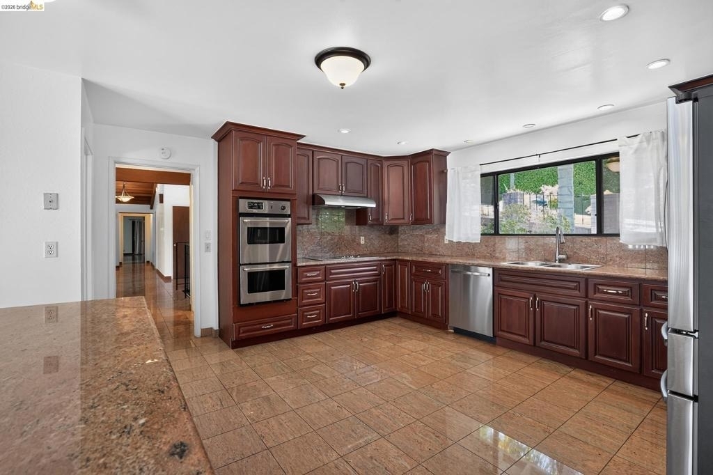 525 Hampton Ave - Photo 6