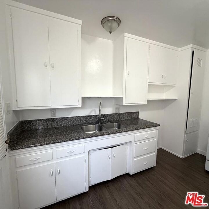 5113 W 20th Street - Photo 8
