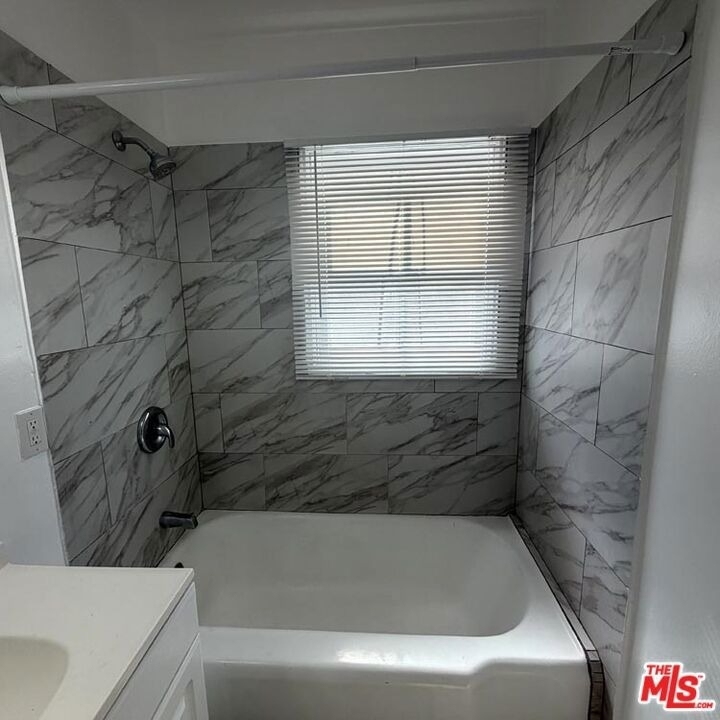 5113 W 20th Street - Photo 10