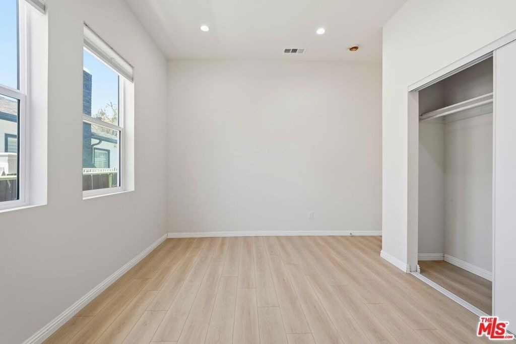 3765 Globe Avenue - Photo 8
