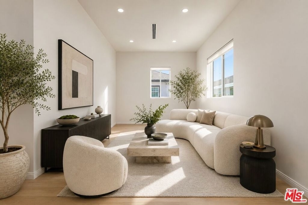 3765 Globe Avenue - Photo 2