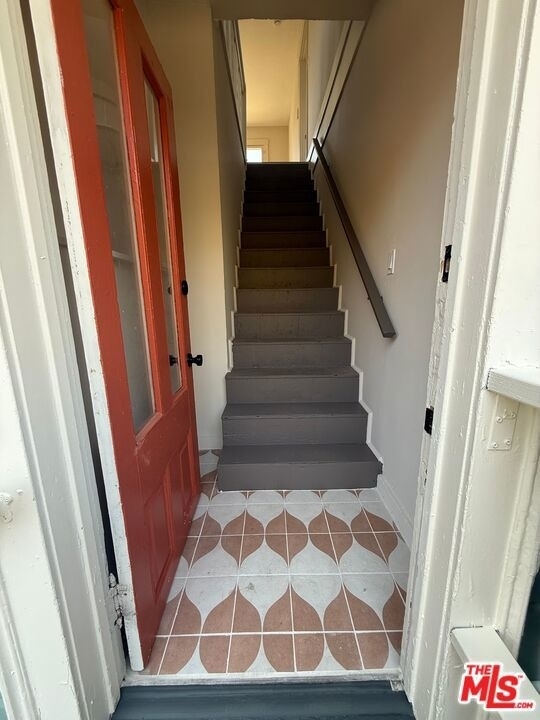 130 S Avenue 63 - Photo 1