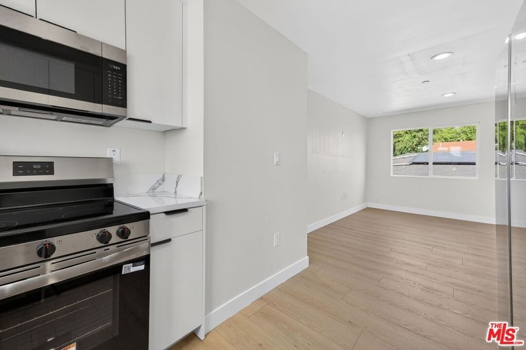 3436 Hunter Street - Photo 6