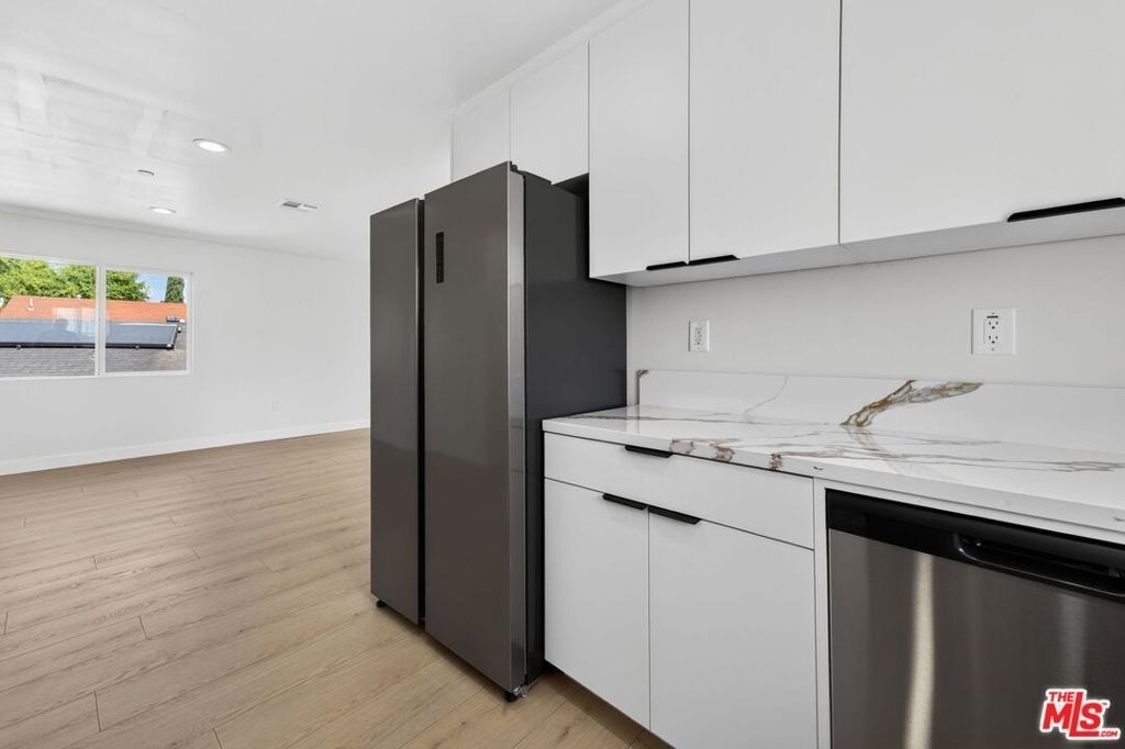 3436 Hunter Street - Photo 7