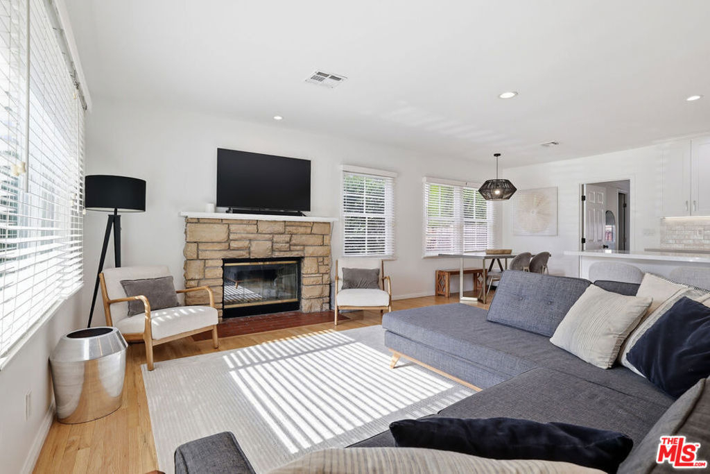 4958 Canoga Avenue - Photo 7