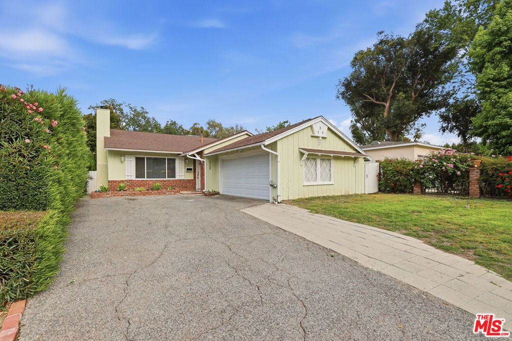 4958 Canoga Avenue - Photo 1