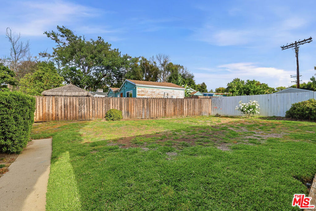 4958 Canoga Avenue - Photo 5