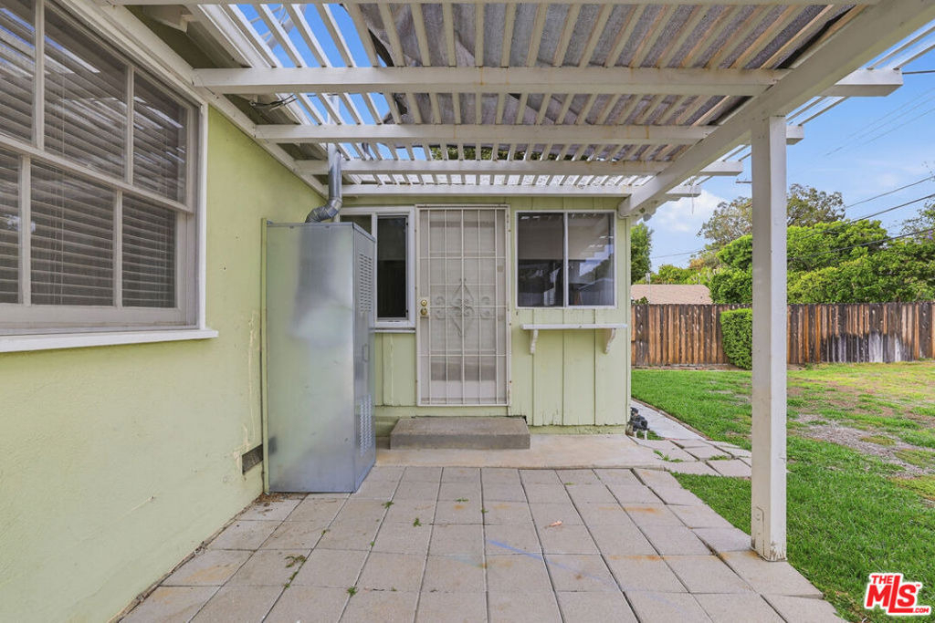4958 Canoga Avenue - Photo 3