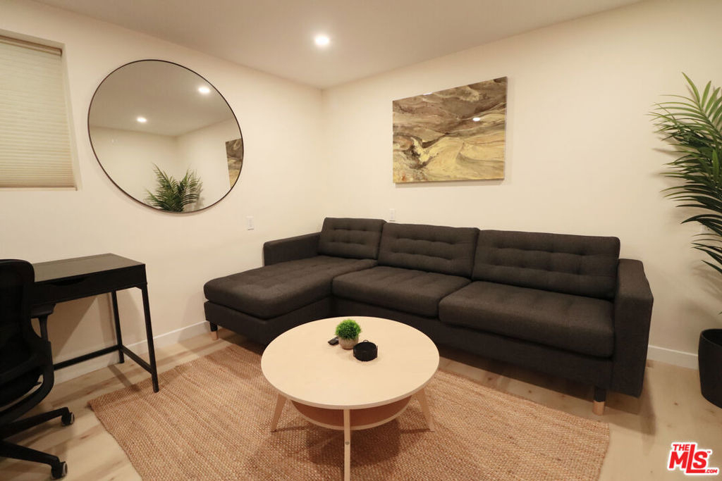 944 N San Vicente Boulevard - Photo 6