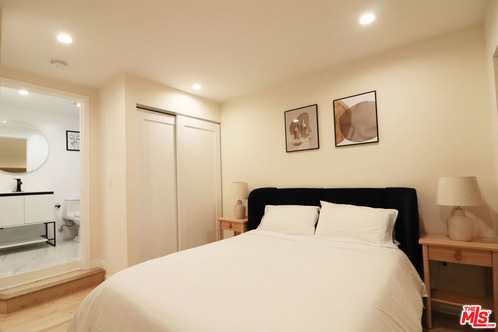 944 N San Vicente Boulevard - Photo 10