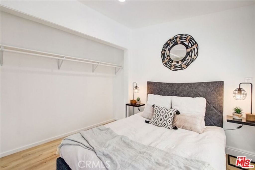 1856 W 14th Street - Photo 4