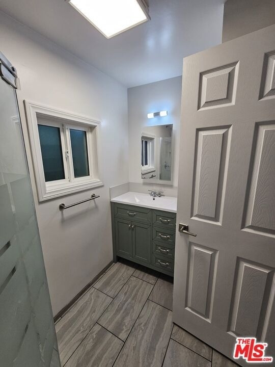 471 S Clark Drive - Photo 35