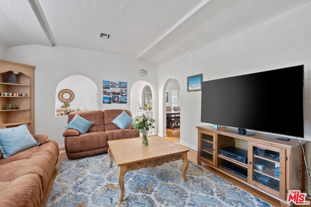 471 S Clark Drive - Photo 7