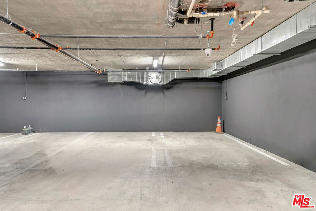 652 Huntley Drive - Photo 41
