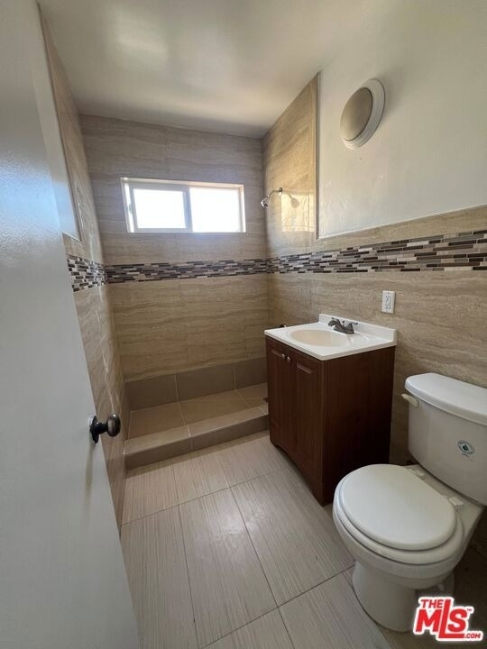 4822 Rosewood Avenue - Photo 11