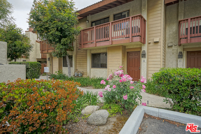 5760 Owensmouth Avenue - Photo 20