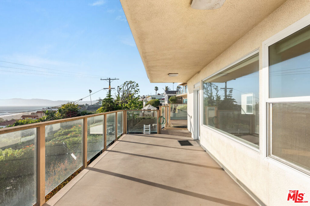 7203 Rindge Avenue - Photo 4