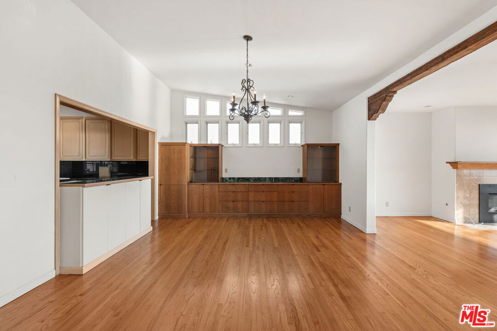 7203 Rindge Avenue - Photo 8