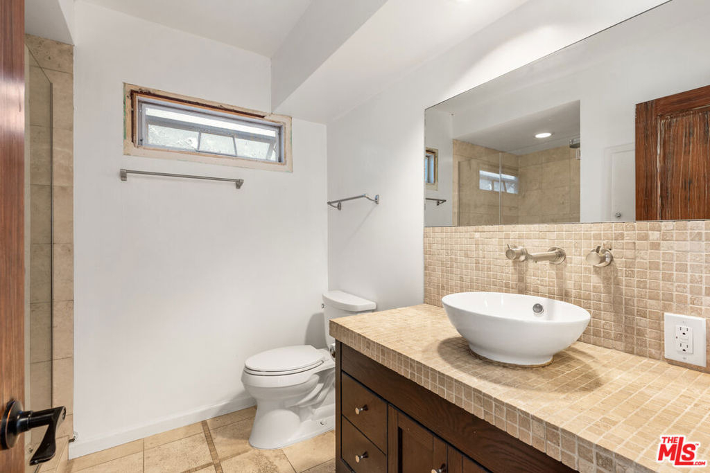 7203 Rindge Avenue - Photo 17
