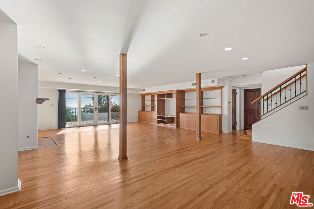7203 Rindge Avenue - Photo 14
