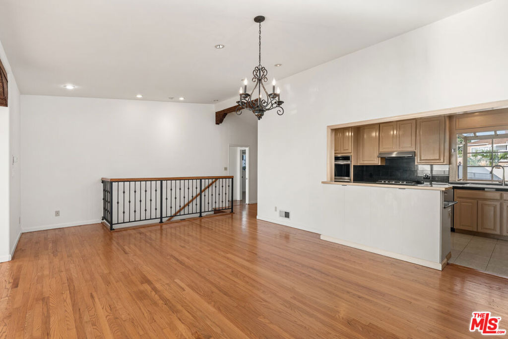 7203 Rindge Avenue - Photo 7