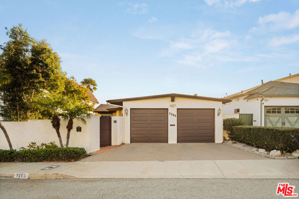 7203 Rindge Avenue - Photo 1