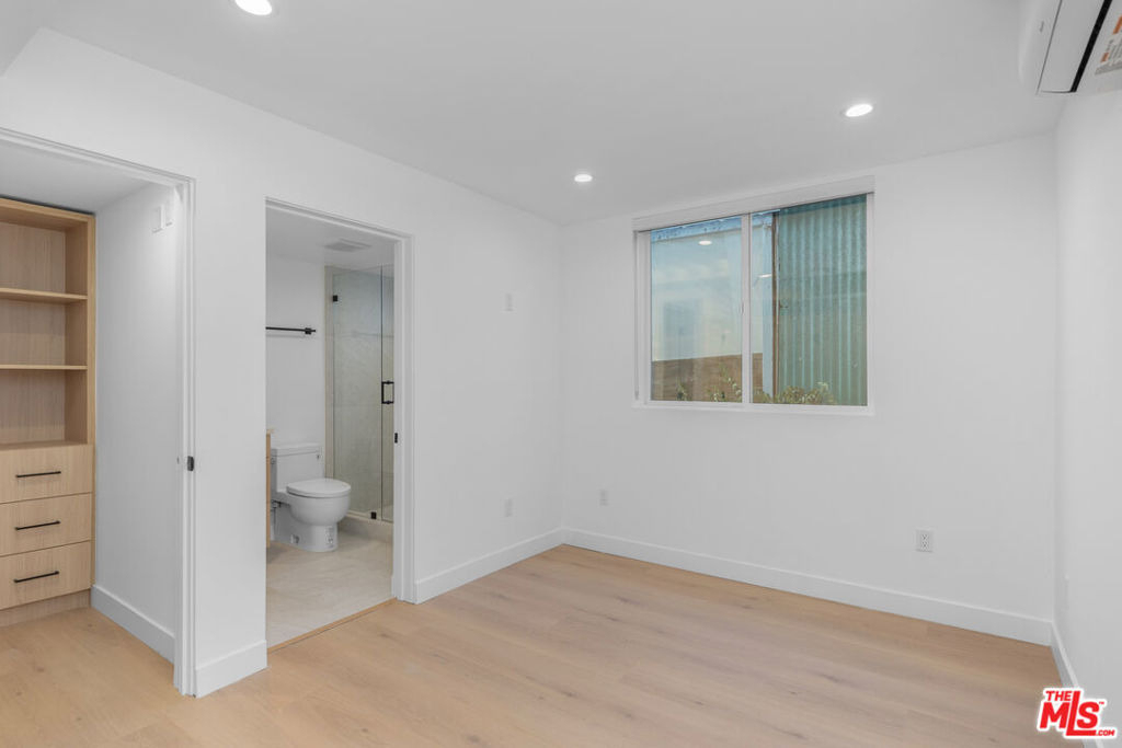 1332 Mohawk Street - Photo 5