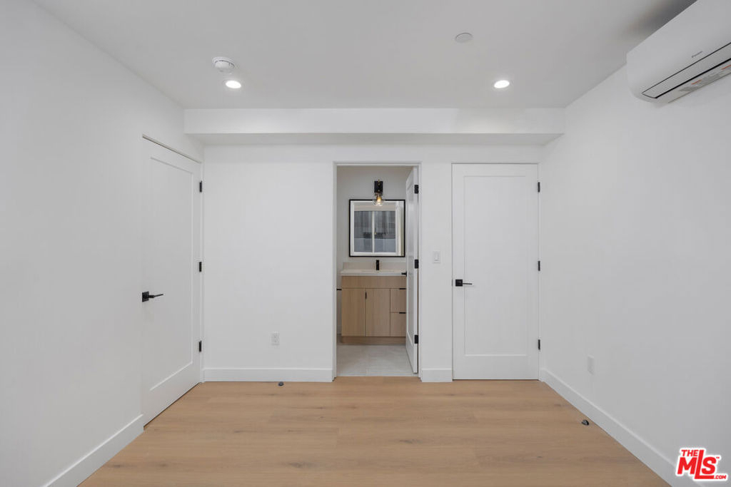 1332 Mohawk Street - Photo 9