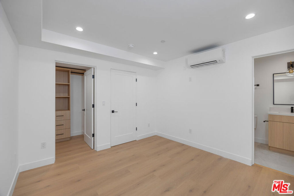 1332 Mohawk Street - Photo 11