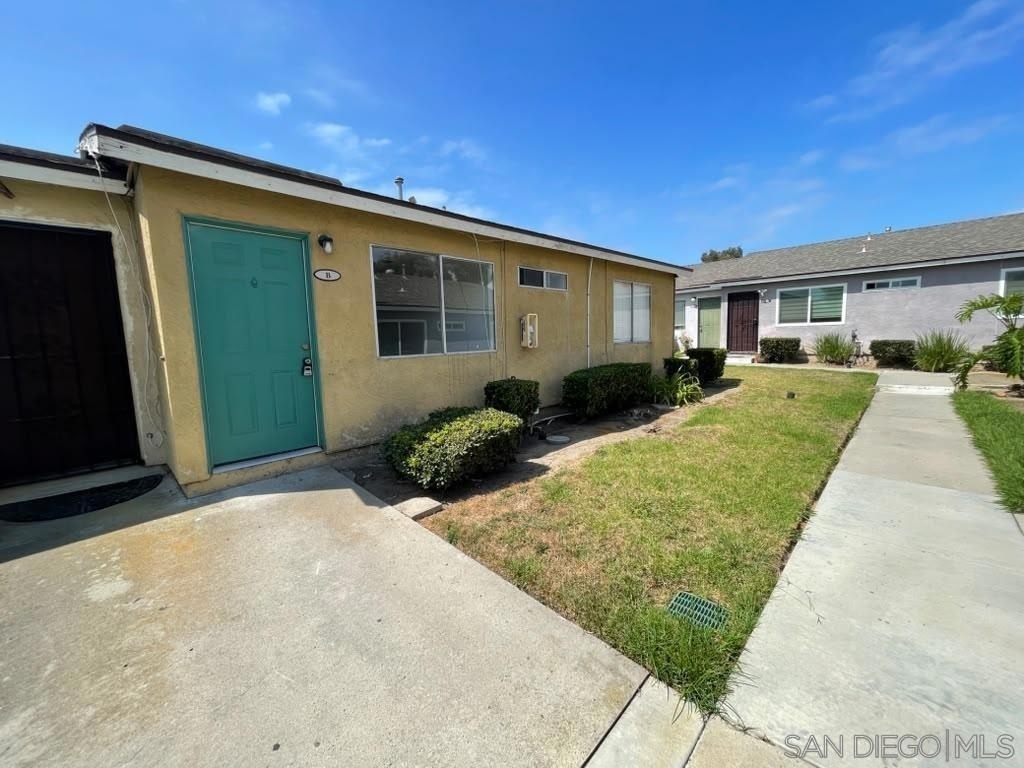 1515 S 40th St - Photo 0