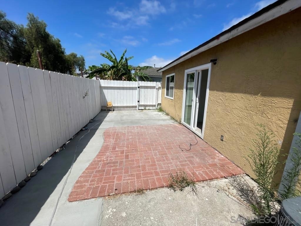 1515 S 40th St - Photo 1