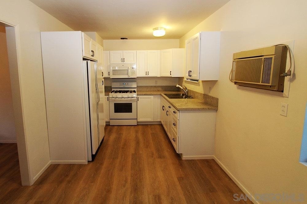 3215 Harris Street - Photo 4