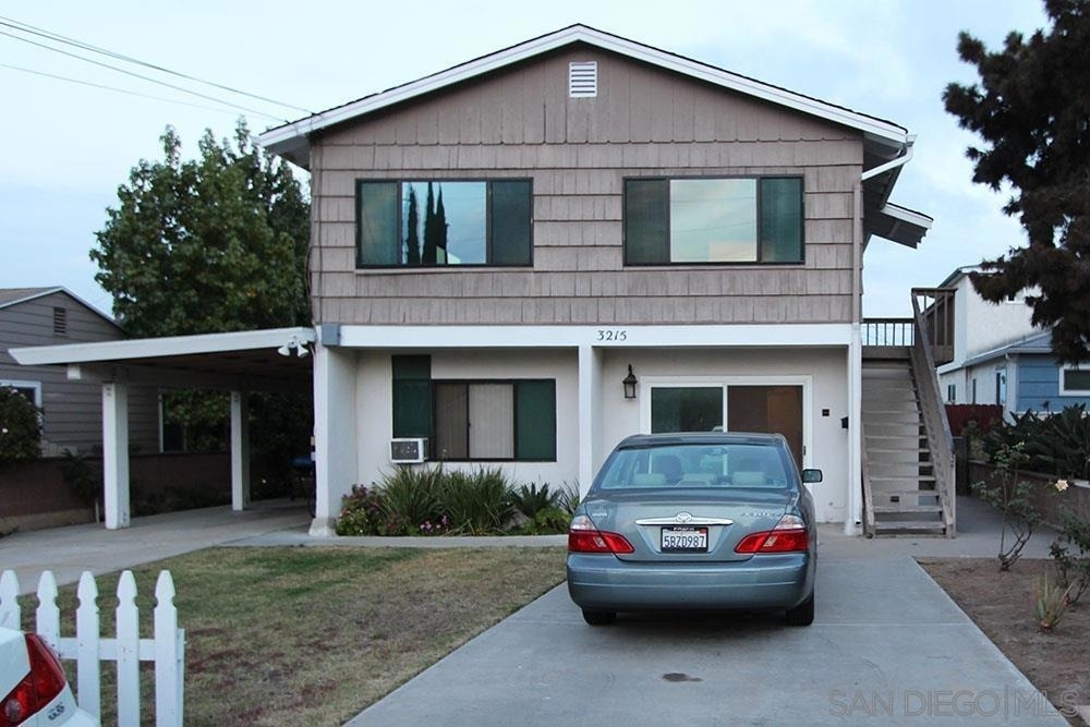 3215 Harris Street - Photo 0
