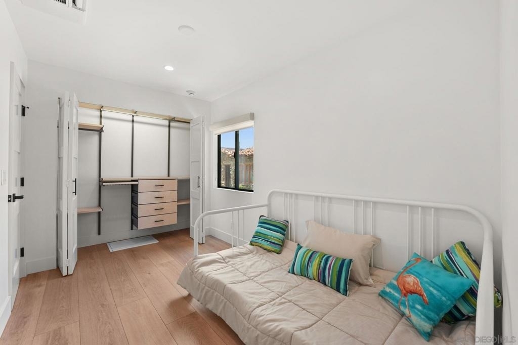 838 Portsmouth Court - Photo 18