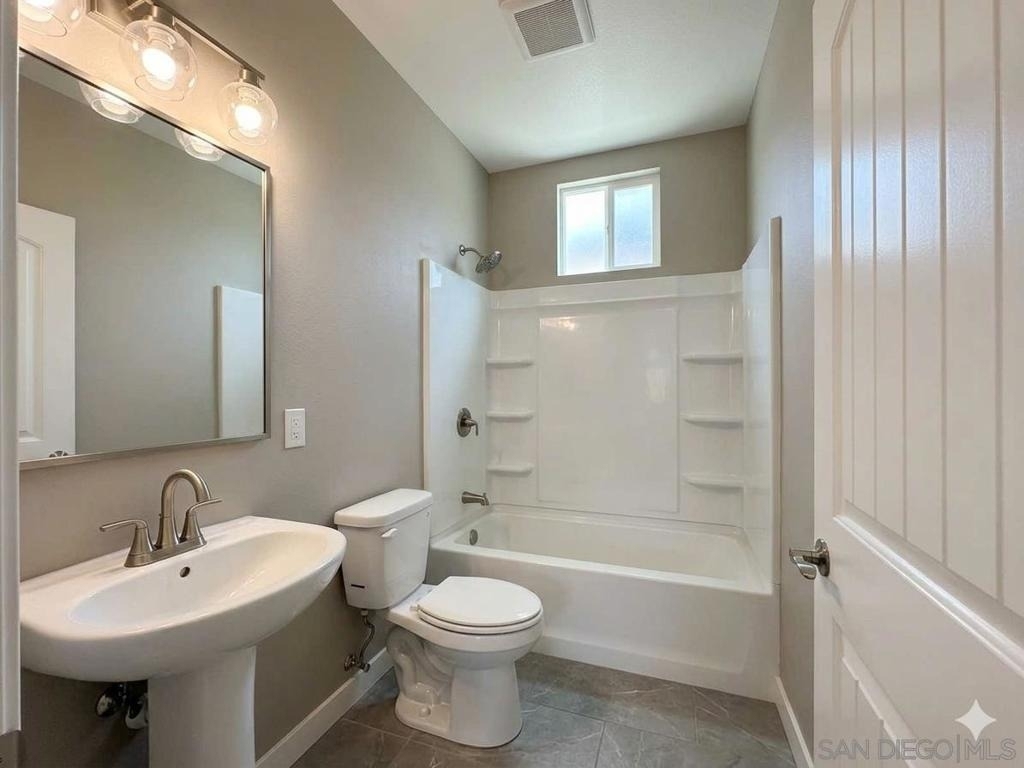5370 Nutmeg St - Photo 4
