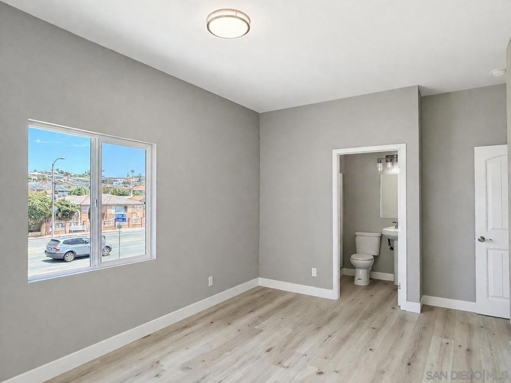 5370 Nutmeg St - Photo 6