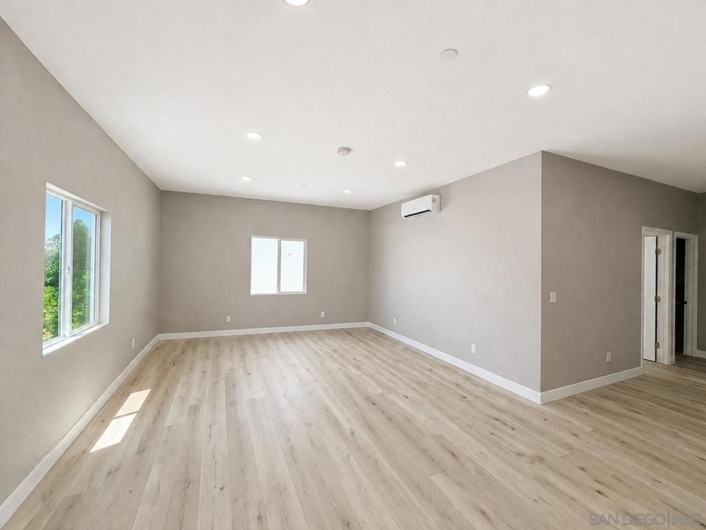 5370 Nutmeg St - Photo 5