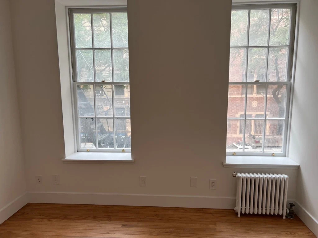 East 21st Street - Photo 8