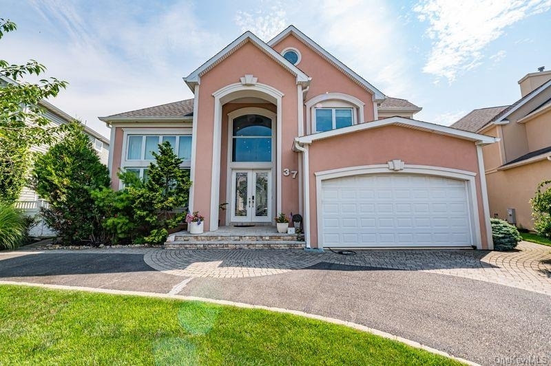 37 Crescent Cove Circle - Photo 0