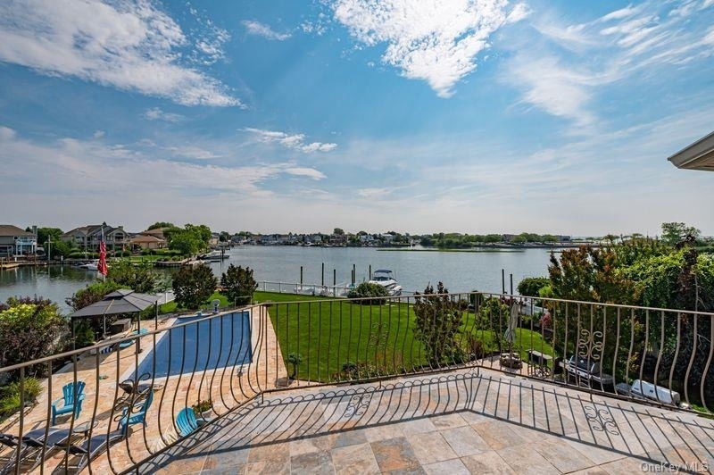 37 Crescent Cove Circle - Photo 4